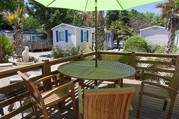 Best Holiday Hotel Grimaud Luaran gambar