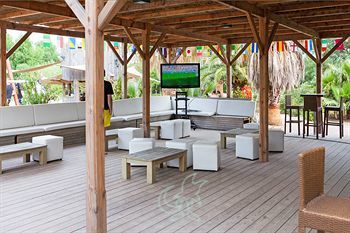 Best Holiday Hotel Grimaud Luaran gambar