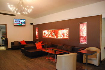 Best Holiday Hotel Grimaud Luaran gambar